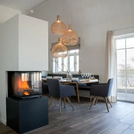 Дом отдыха Luxus - Ostseeferienhaus Steilkuste *